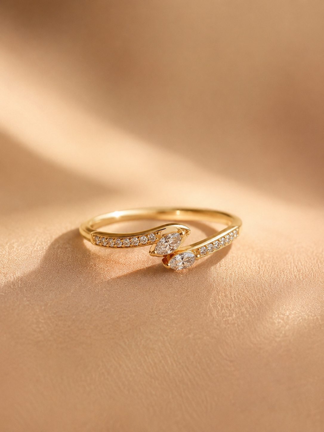 Gold stone-set ring